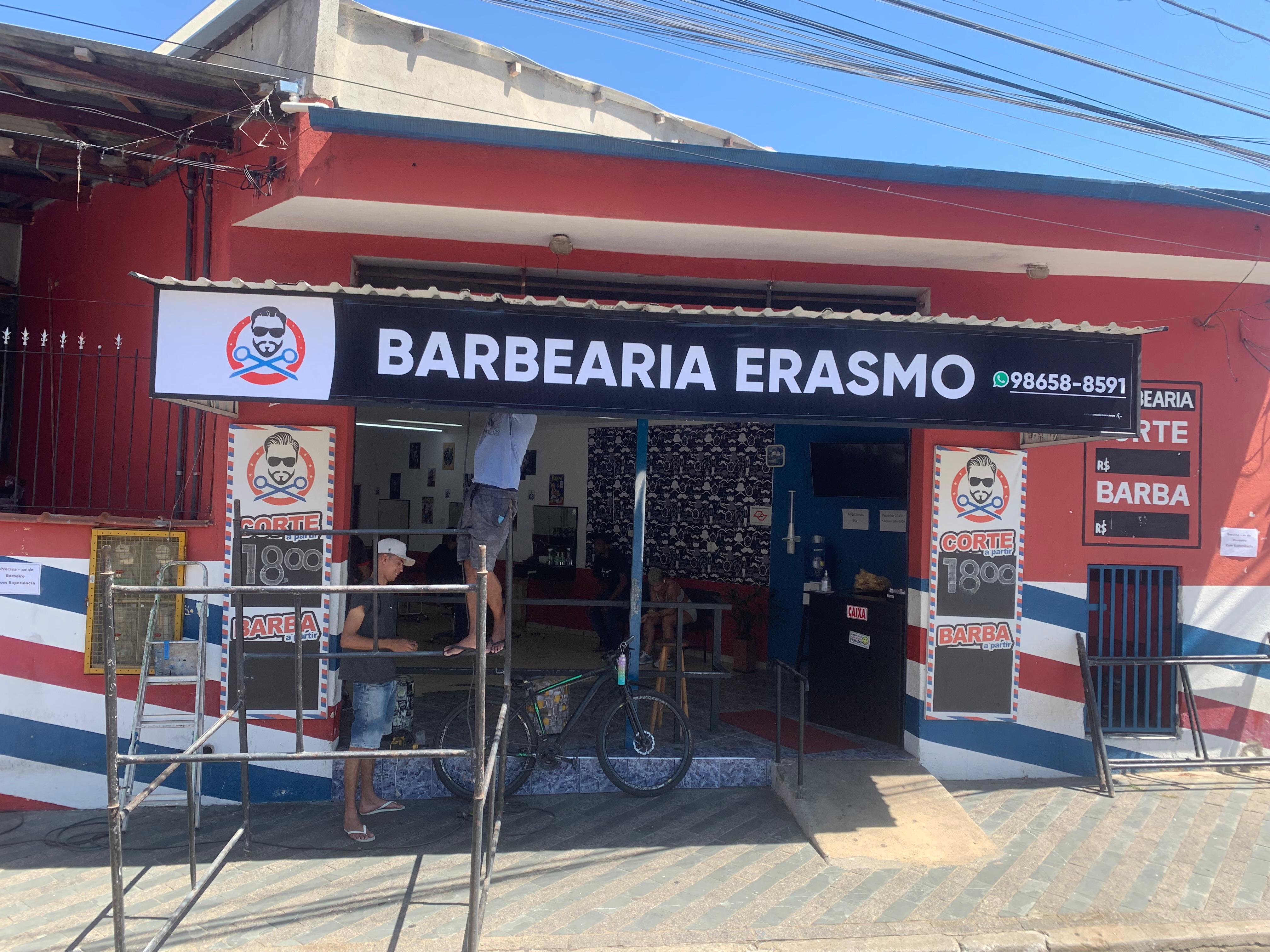 Fachada em Lona